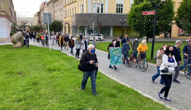 Demonstrace za nezávislost justice v Hradci Králové