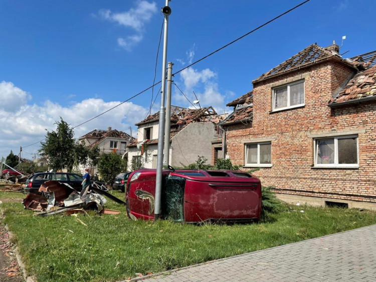 Následky řádění tornáda na Břeclavsku a Hodonínsku