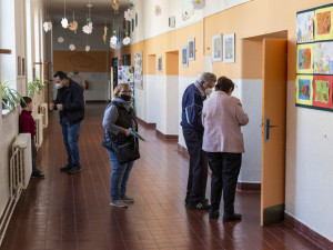 VOLBY 2021: Jak vypadal první volební den?