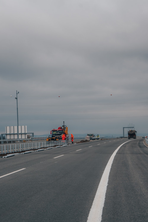 Rozestavěná mimoúrovňová křižovatka dálnice D11 u Hradce Králové | foto: Milan Mařas 