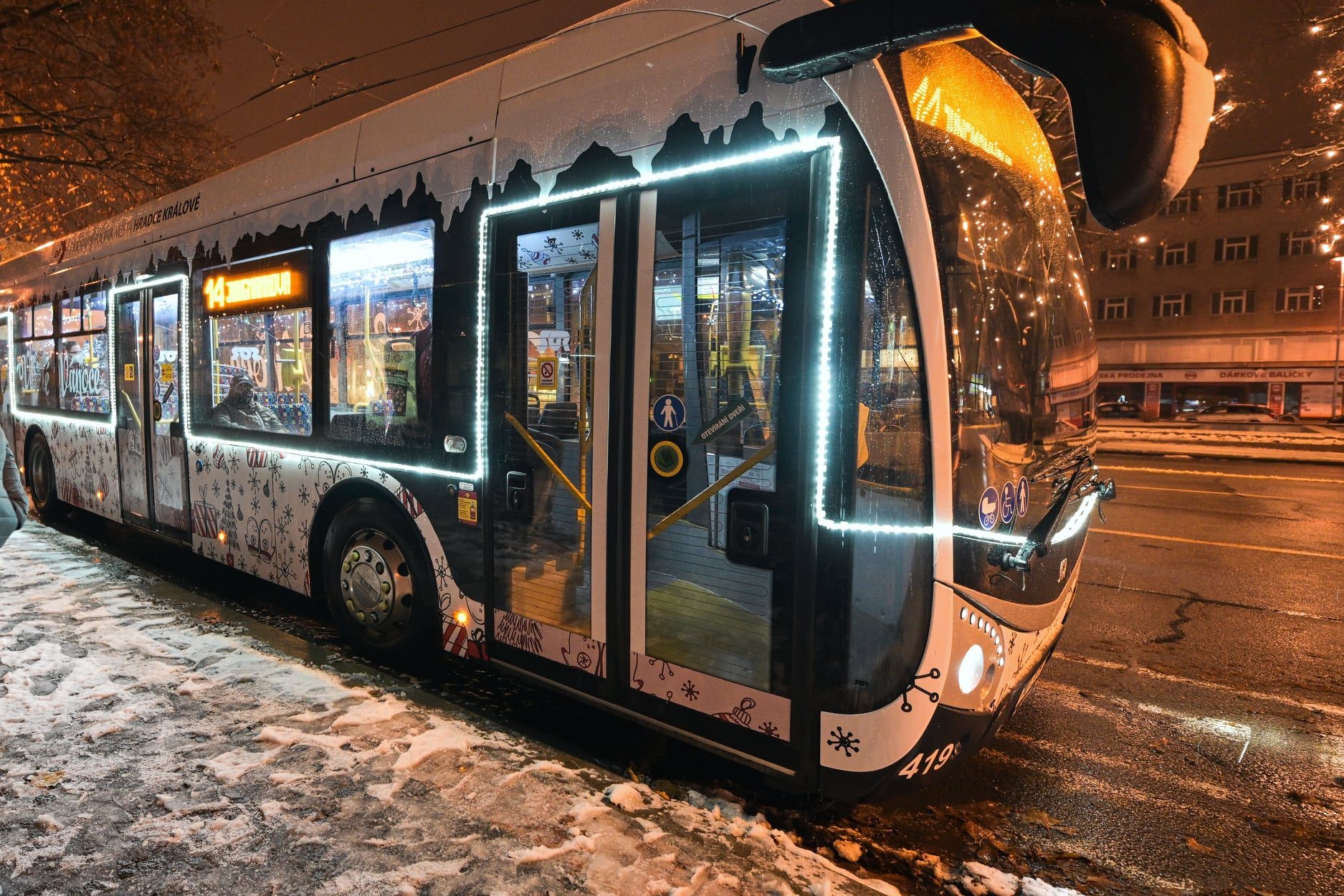 Vánočně osvícený Hradec Králové 2021 | foto: Zdeněk Puš