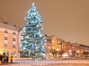 Vánočně osvícený Hradec Králové 2021 | foto: Zdeněk Puš