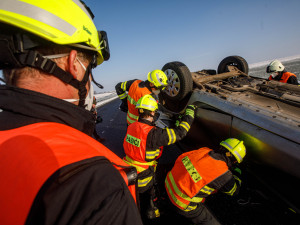 Cvičení IZS na uzavřené dálnice D11