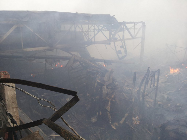 Požár výrobní haly Mileta v Hořicích v roce 2012