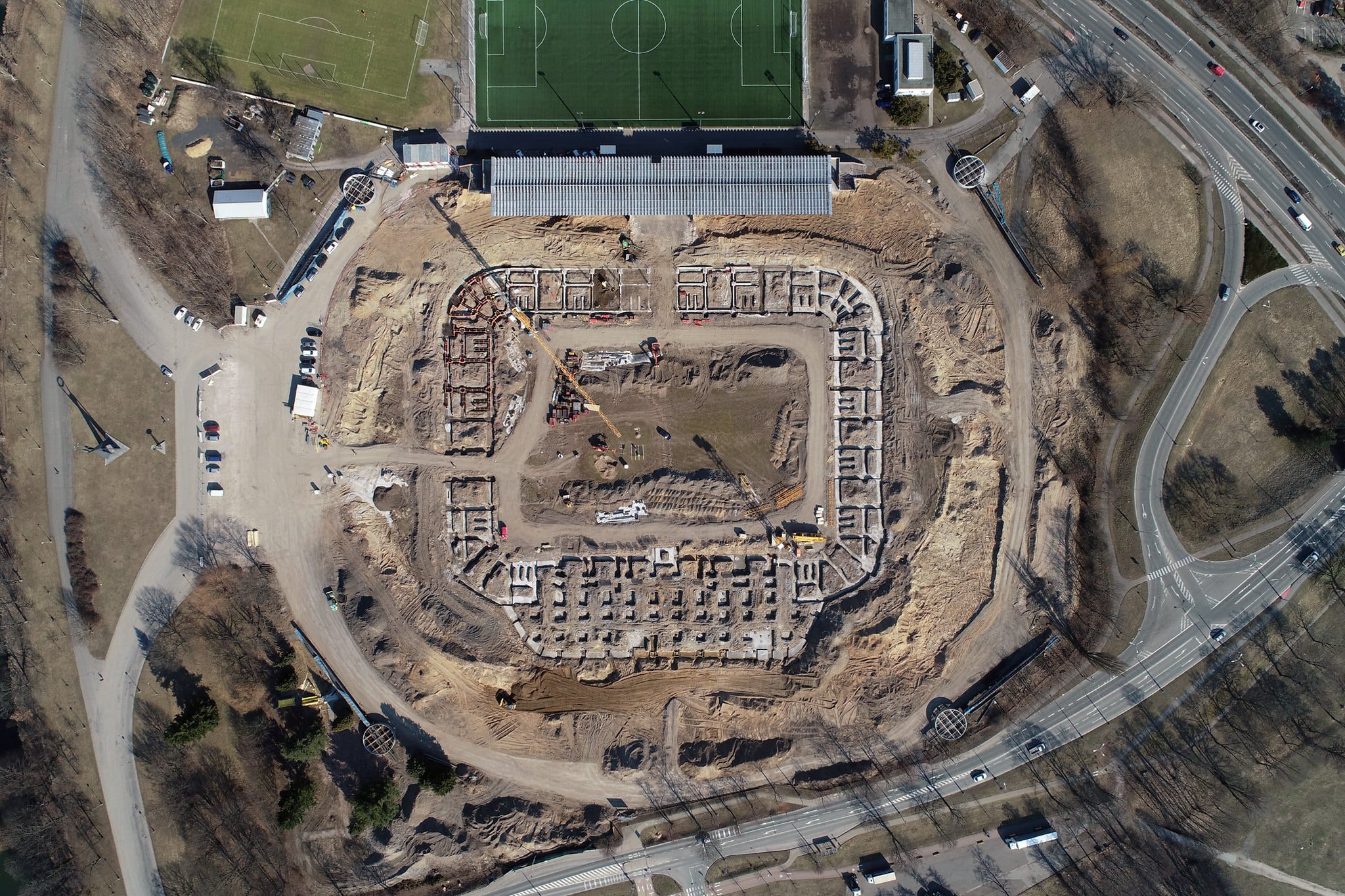 GALERIE: Stavba nového fotbalového stadionu v Hradci Králové