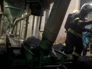 Požár uvnitř sila v Dobrušce