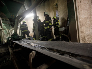 Požár uvnitř sila v Dobrušce