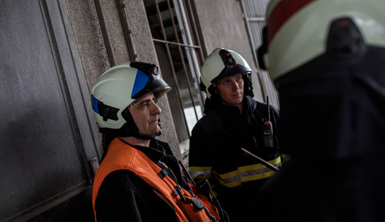 Požár uvnitř sila v Dobrušce