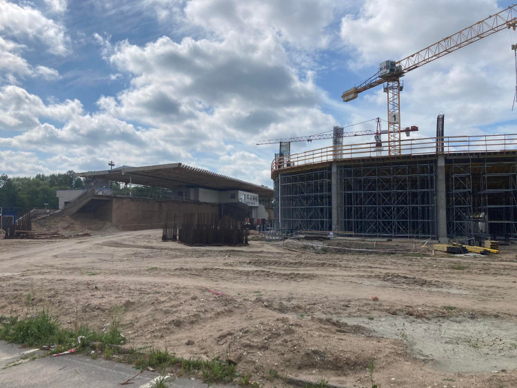 Rozestavěný fotbalový stadion v Hradci Králové