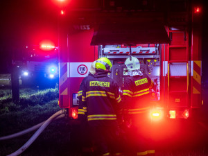 GALERIE: Požár pily v Rokytnici v Orlických horách