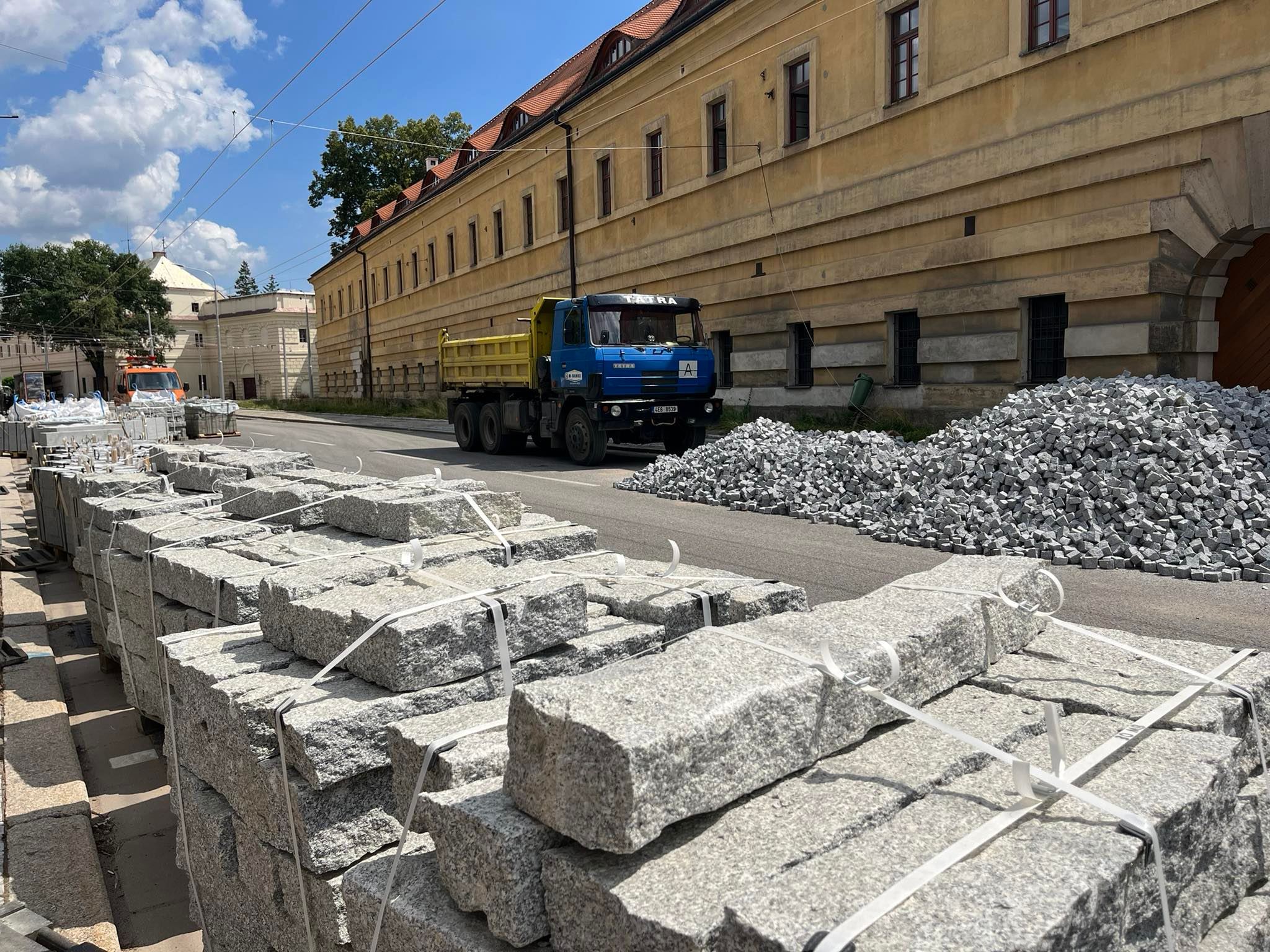 Rozestavěná křižovatka Fortna v Hradci Králové