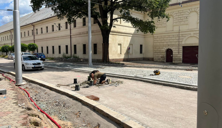 Rozestavěná křižovatka Fortna v Hradci Králové