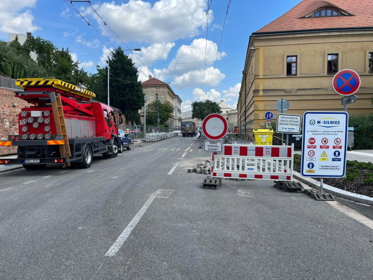 Rozestavěná křižovatka Fortna v Hradci Králové