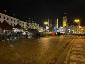 GALERIE: První víkend na vánočních trzích v Hradci Králové