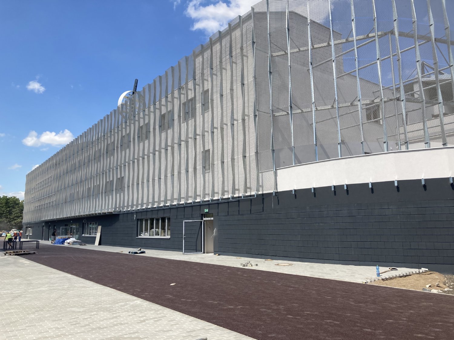 GALERIE: Stavba fotbalového stadionu v Hradci Králové (červen 2023)