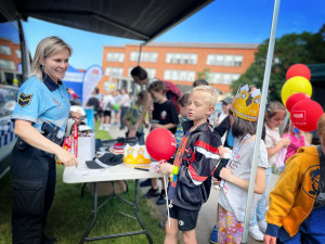 GALERIE: Bezpečné město na hradeckém nábřeží