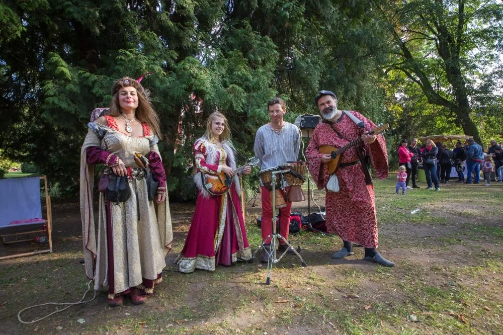 Halloweenský food festival na zámku Dětenice 2025