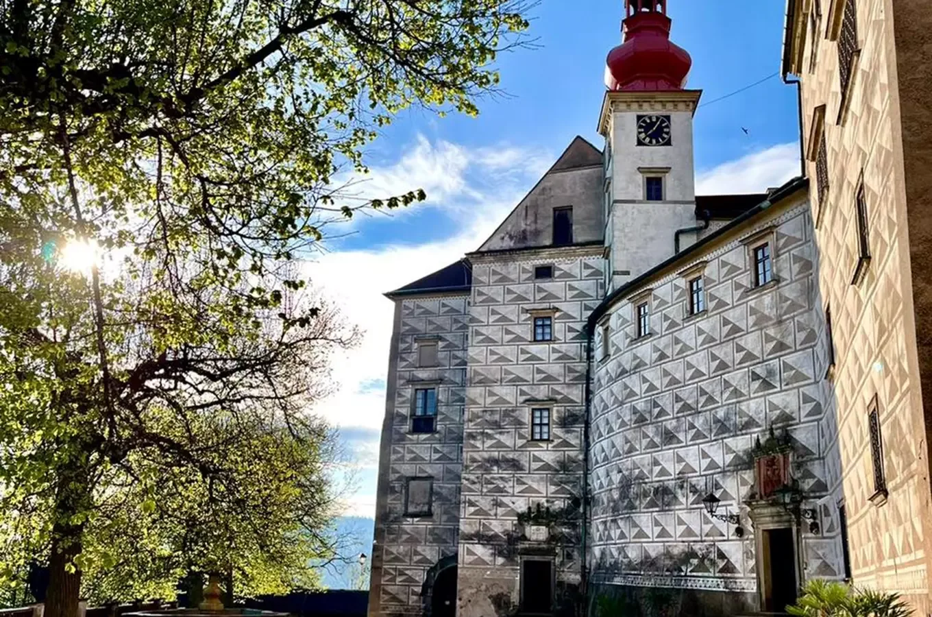 Náchod v časech války – program na zámeckých nádvořích
