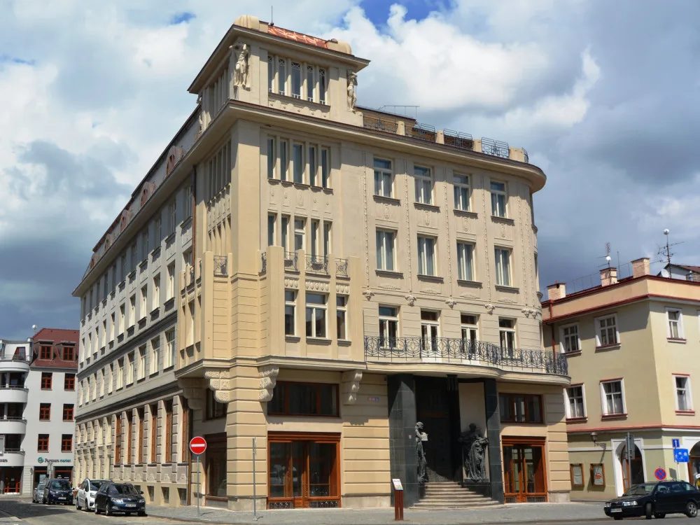 Galerie moderního umění v Hradci