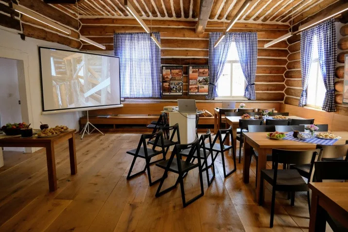Úpická Dřevěnka oblékla nový kabát