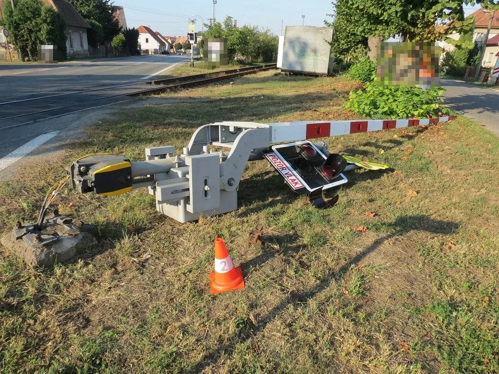 Poškozená závora