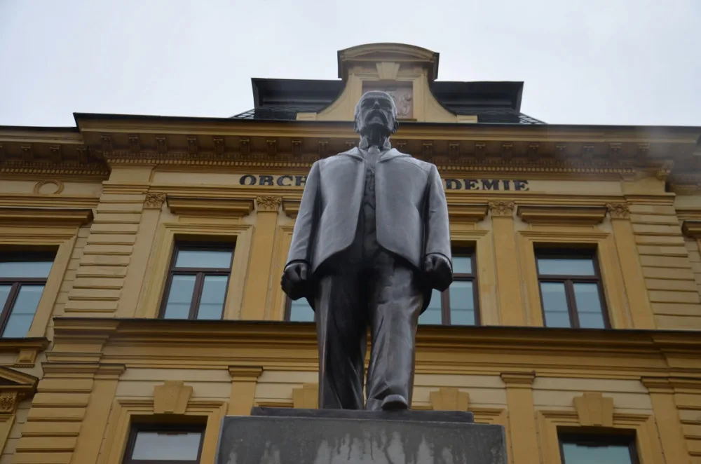 Socha T. G. Masaryka se vrátila do Kostelce, odlila ji umělecká slévárna v Dolní Kalné