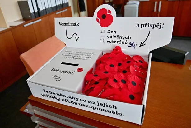 Začala sbírka ke Dni válečných veteránů, podpořit jí je možné zakoupením kvítku vlčího máku