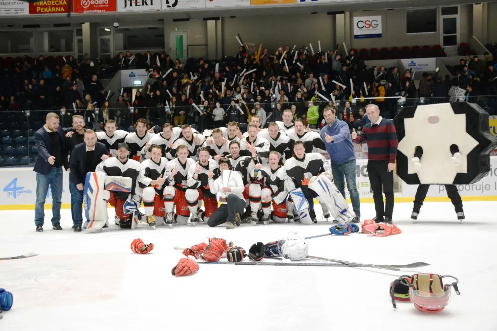 Prestižní univerzitní derby ovládl Hradec, domácí Pardubice prohrály vysoko 2:6