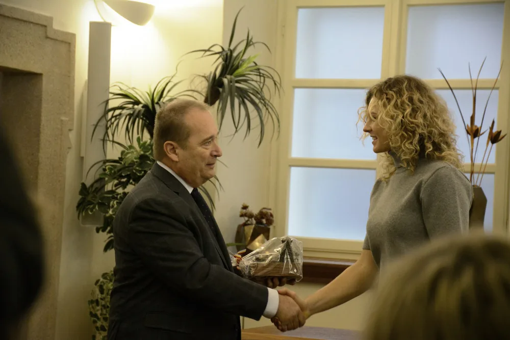 Tenistka Kateřina Siniaková přijela do rodného Hradce, přivezla pohár z Fed Cupu