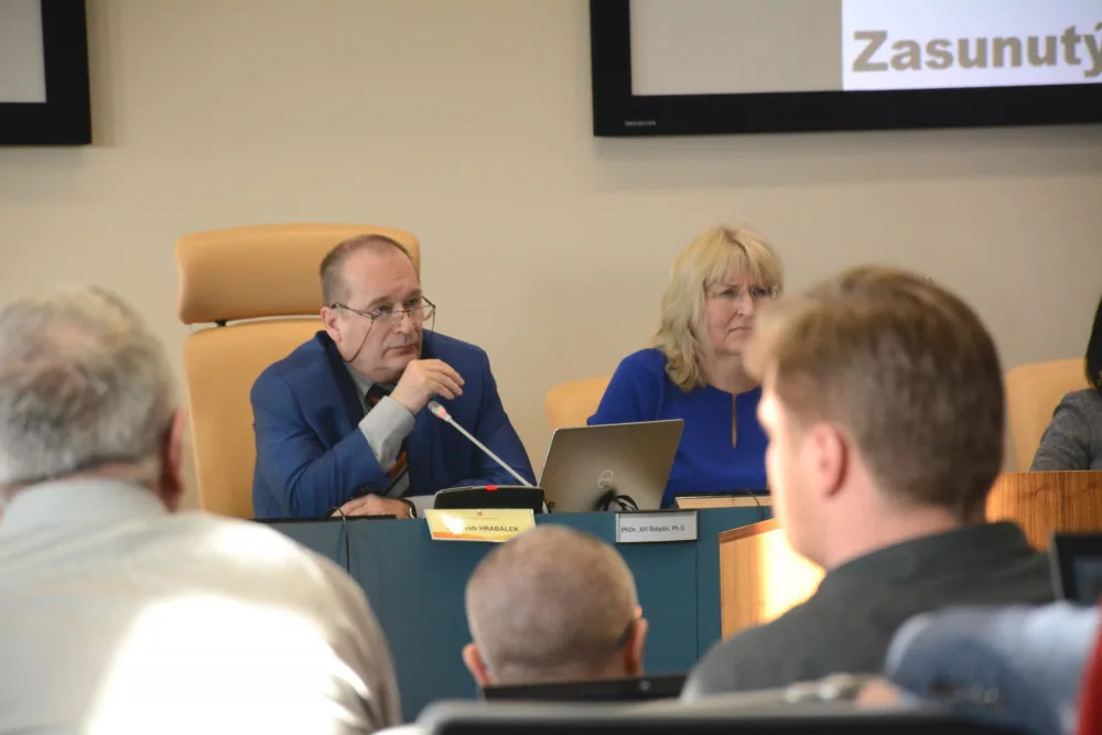 Město Hradec Králové začalo chystat nový tendr na stadion za nejvýše 605 milionů korun