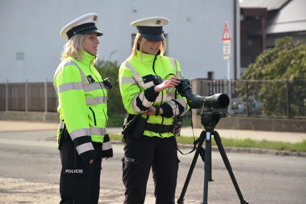 Řidiči pozor! Policie se dnes na Královéhradecku zaměřuje na železniční přejezdy