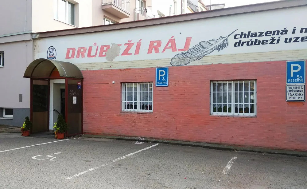 Drůbeží ráj u Gočárovy třídy