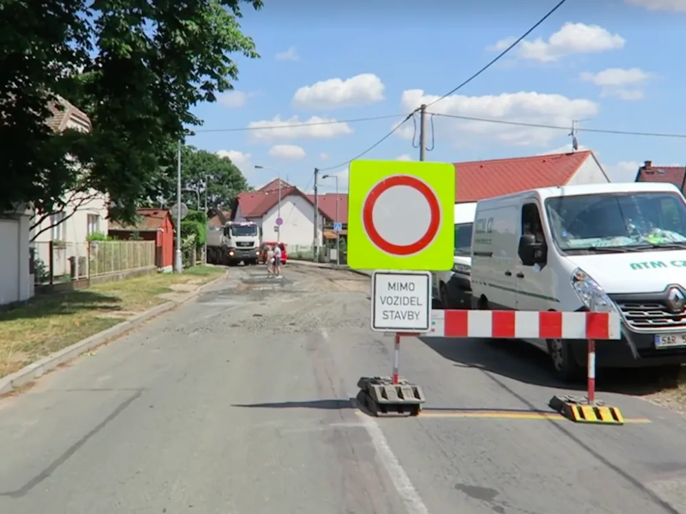Uzavírka v Malšově Lhotě.