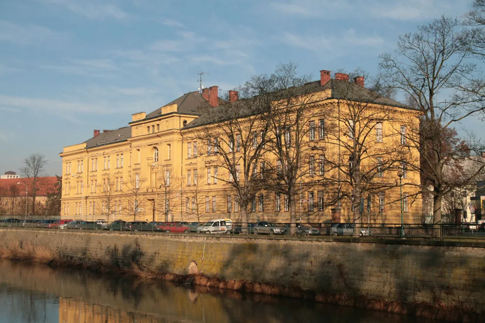 Biskupské gymnázium v Hradci Králové