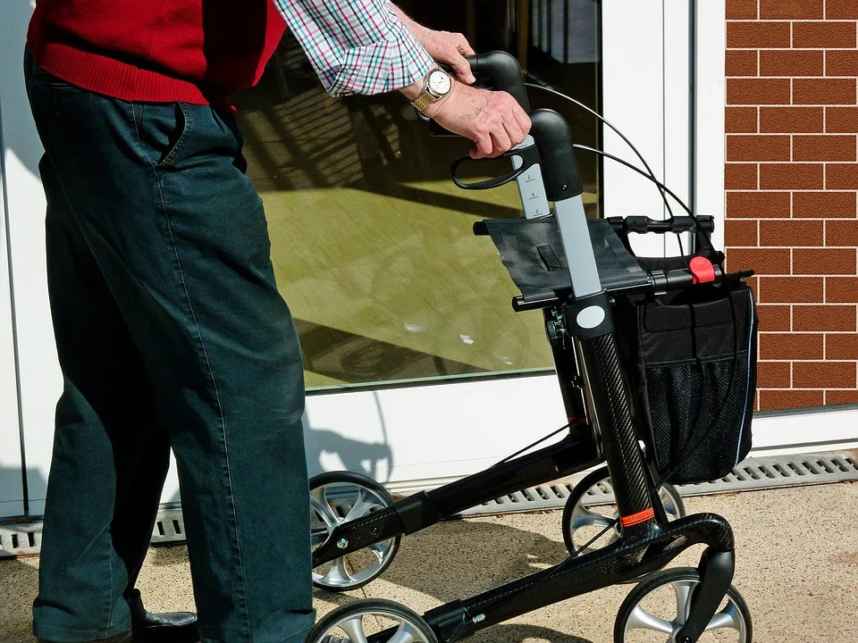 rollator-2298056_960_720
