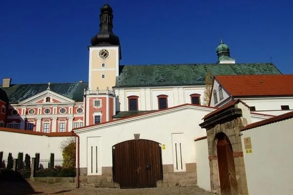 Opatství svatého Václava v Broumově