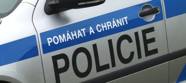 Policie šetří případ týrání zvířete.