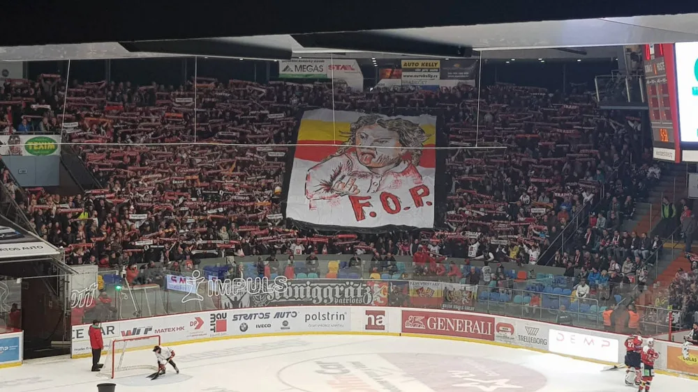 Hradecký kotel byl na derby opět naplněný až po okraj!