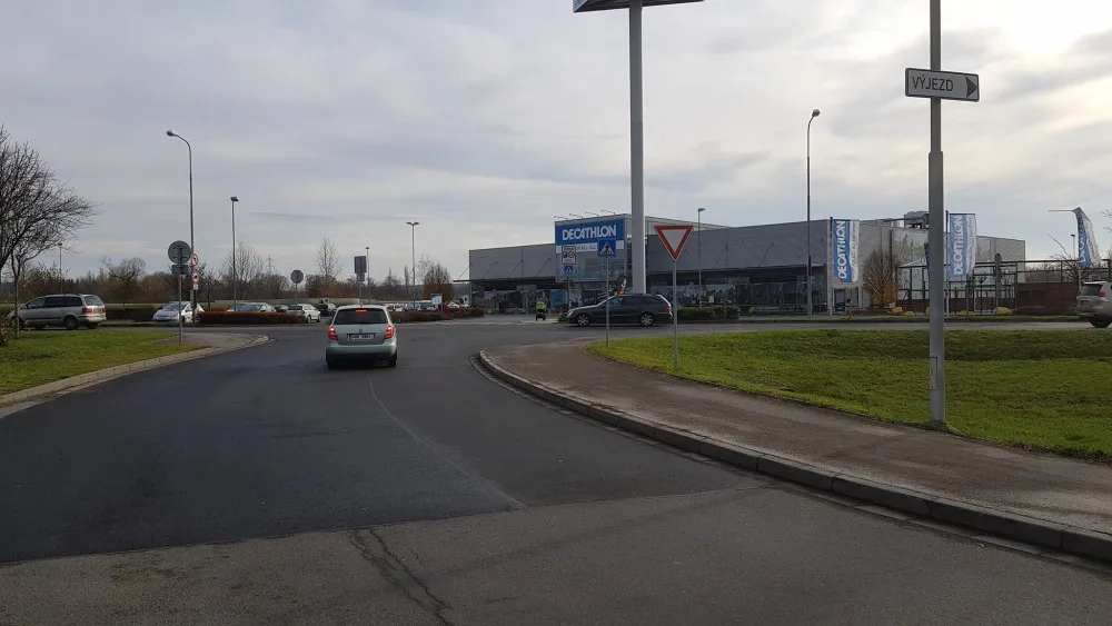 Výmoly i díry jsou pryč
