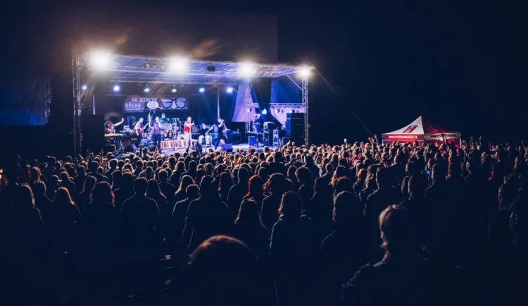 Hudební festival Na jednom břehu se uskuteční i příští rok, akorát v jiné podobě
