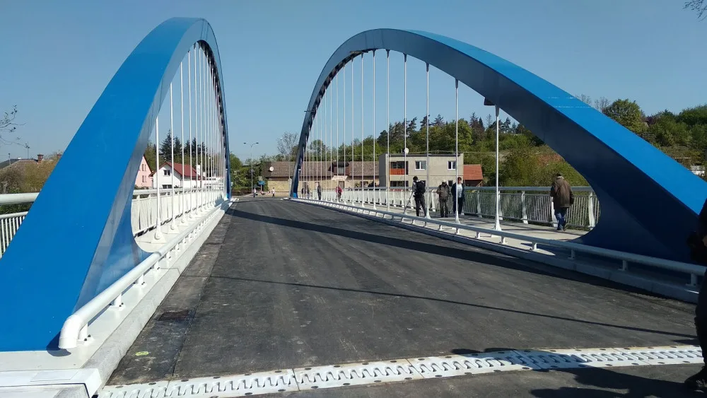 Most ve Svinarech