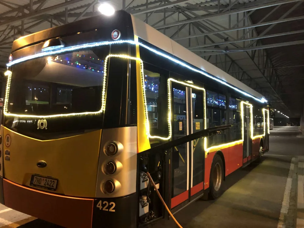 Vánoční elektrobus je v Čechách jedinečný