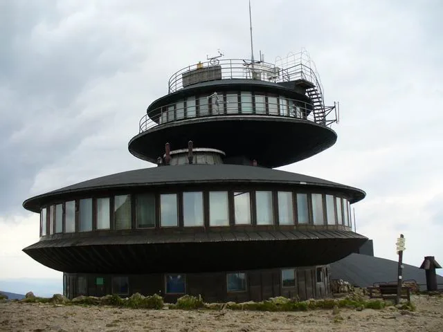 Meteorologická stanice na Sněžce