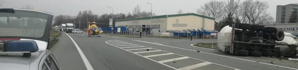 Nehoda cisterny s dodávkou u Týniště nad Orlicí