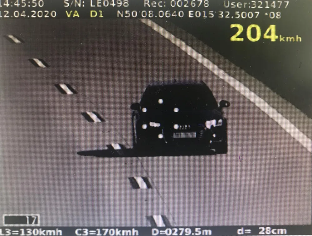 Záznam z radaru na D11 u Hradce Králové.