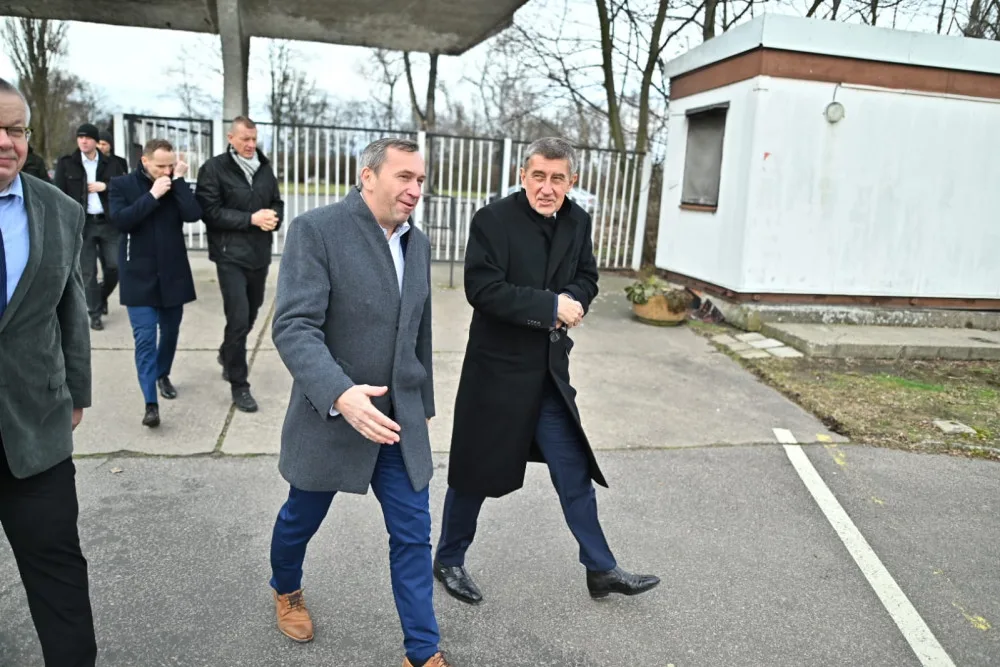 Premiér Andrej Babiš po návštěvě fotbalového stadionu v Hradci