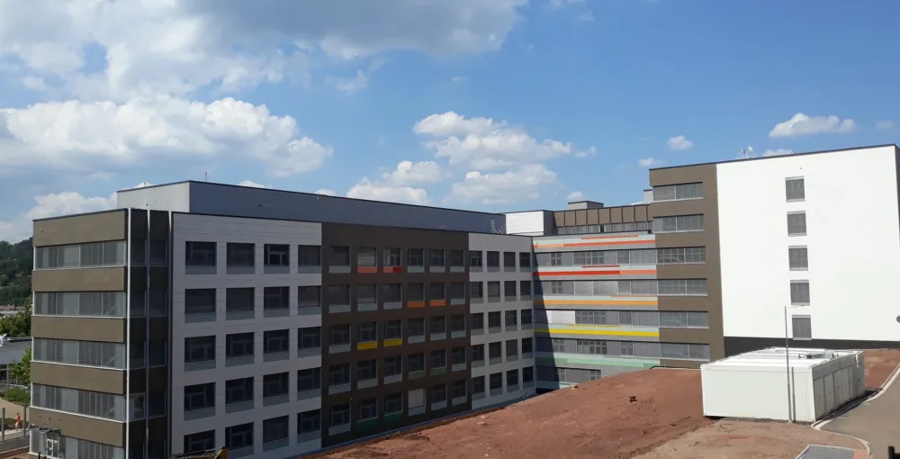 Náchodská nemocnice je zkolaudovaná. První pacienty začne ošetřovat na jaře příštího roku