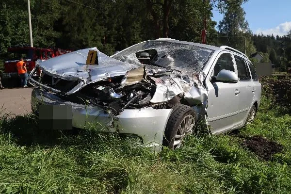 Následky dopravní nehody v Adršpachu