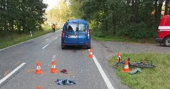 Dopravní nehoda osobního auta s cyklistou u Týniště