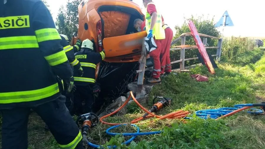 Dopravní nehoda u Bílého Újezdu na Rychnovsku